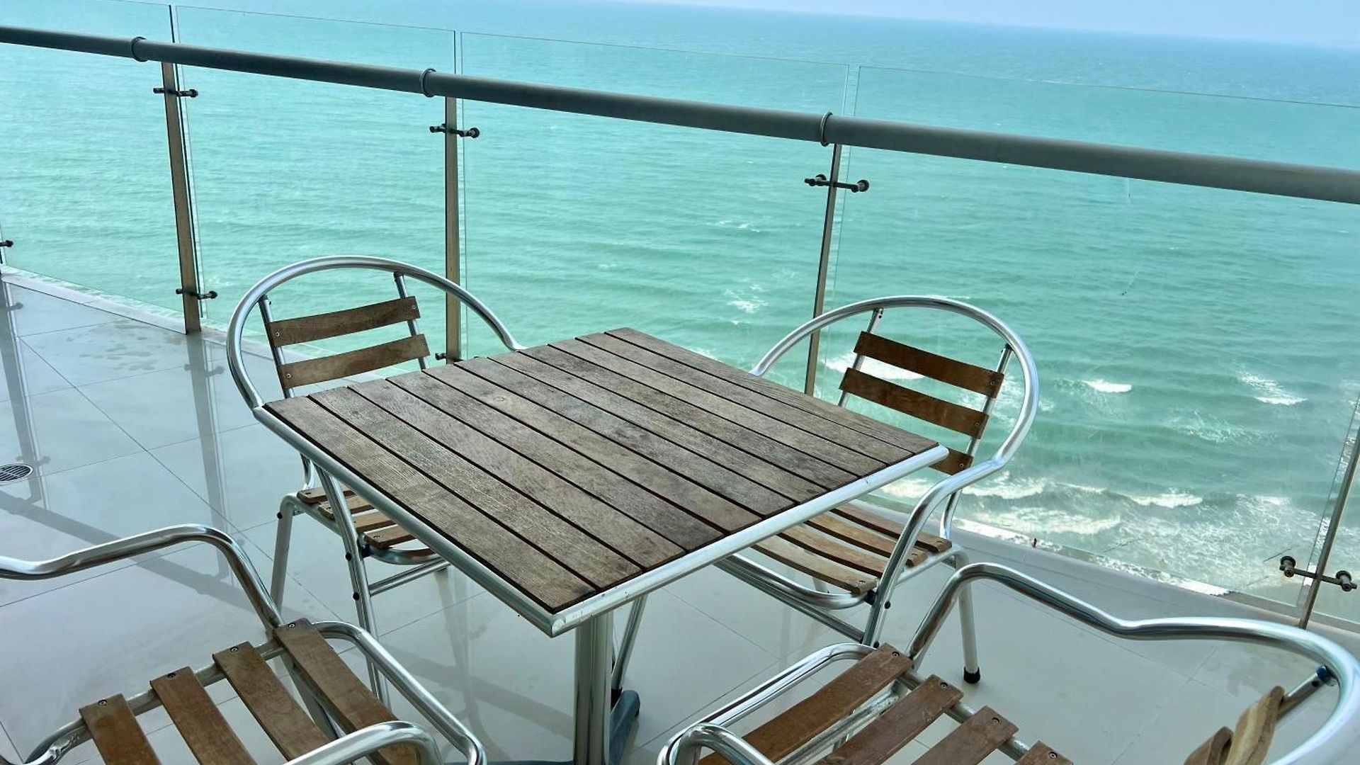 Bocagrande Y Marbella Frente Al Mar,piscina
