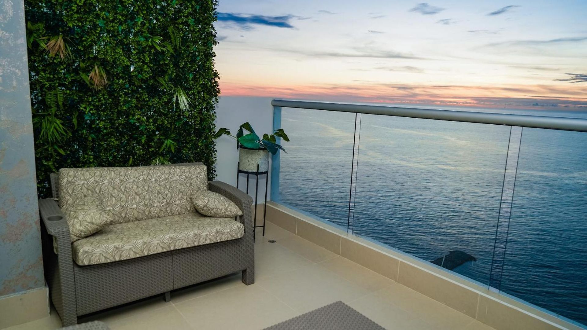 Bocagrande Y Marbella Frente Al Mar,piscina Apartamento Cartagena